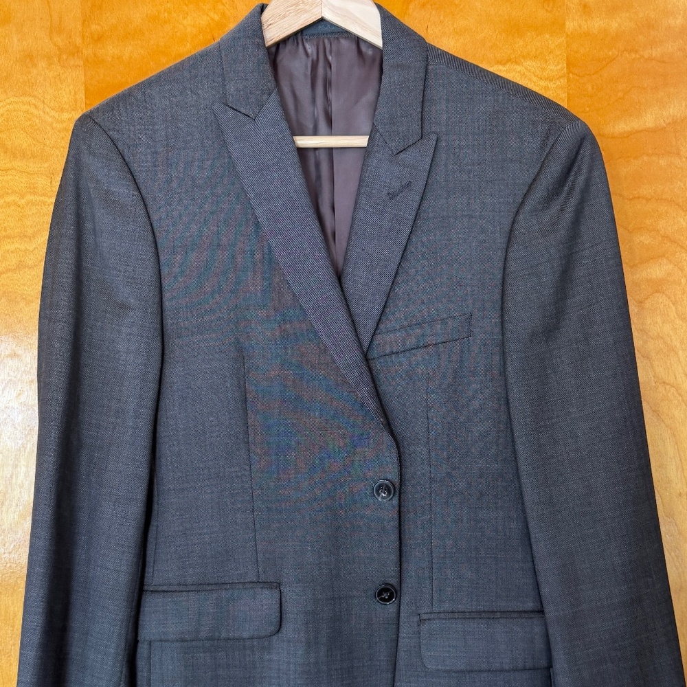 Calvin Klein - Men’s Extreme Slim Fit - Grey Suit with Pants